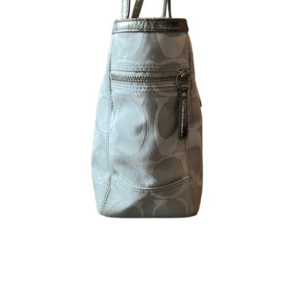 Coach Signature Stripe Light Grey Jacquard Shoulder Bag Tote (13208) - Picture 5 of 8